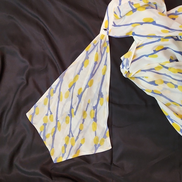 JINY p***ywillow printed blouse  with neck tie size small - Picture 7 of 9